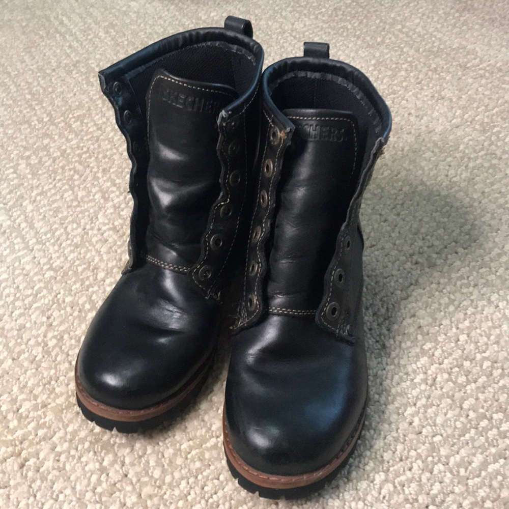 Leather sketcher boots size 6 original Laramie